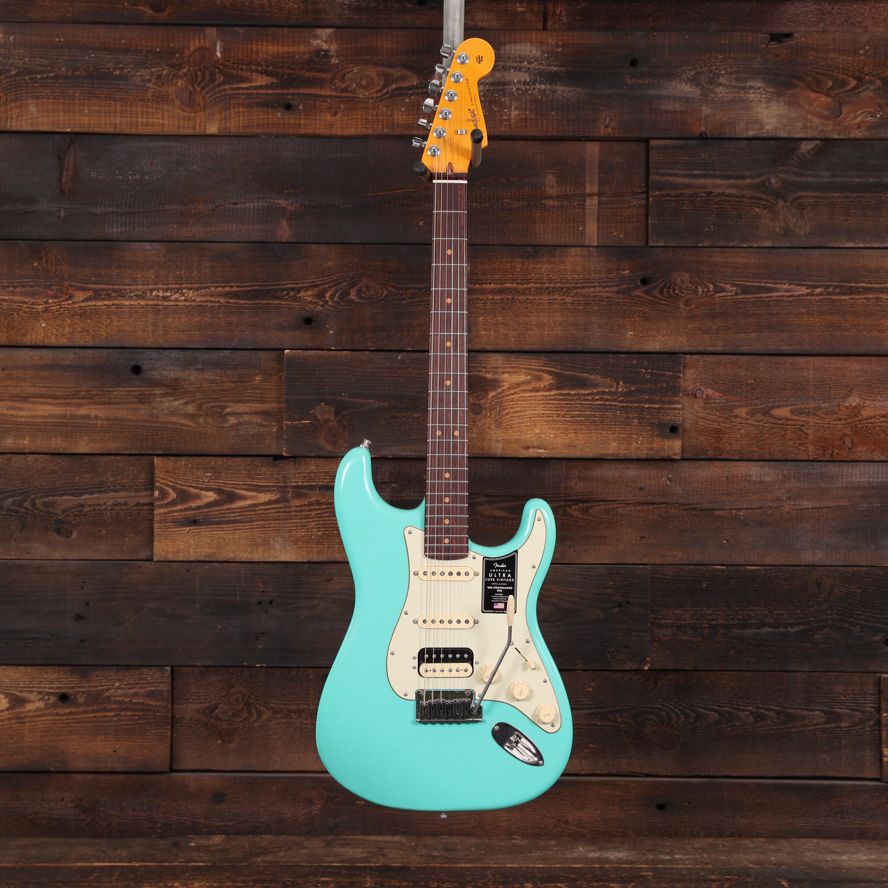 Fender American Ultra Luxe Vintage '60s Stratocaster HSS in Sea